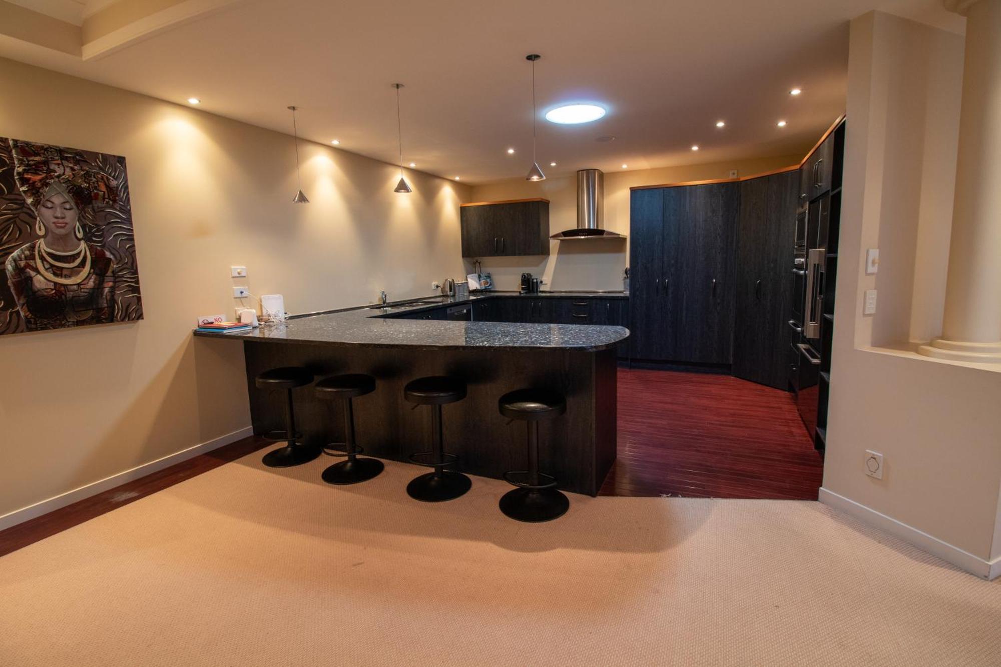 Large Luxury Apartment Located Right In Town Taupo Luaran gambar